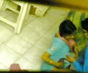 Desi chlap tajně zaznamenán jeho prdel bhabhi
